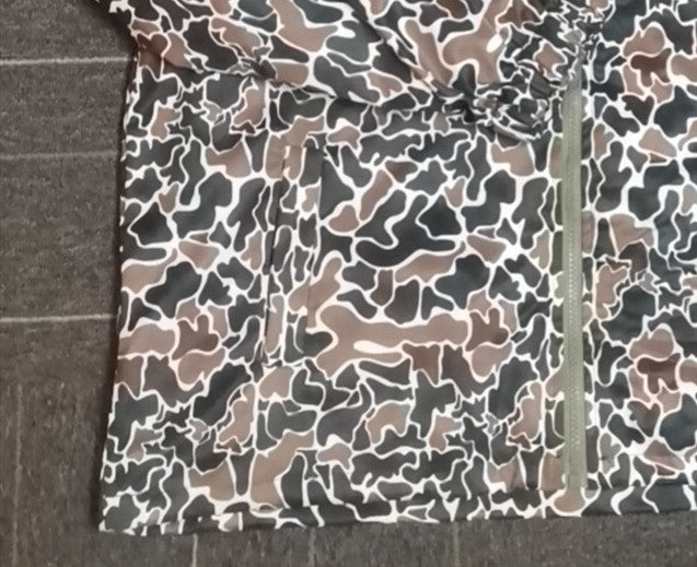 Stay Stylish and Dry: The Camouflage Long Sleeve Zipper Rain Jacket for Women